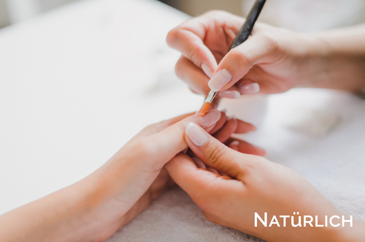 BLUEMOON NAILSTUDIO ZÜRICH - NADIA MAZZOTTA