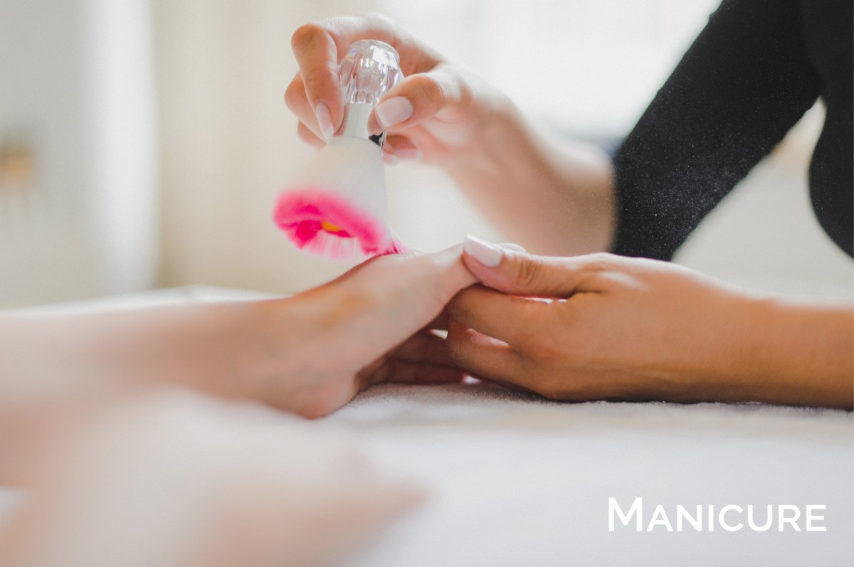 BLUEMOON NAILSTUDIO ZÜRICH - NADIA MAZZOTTA